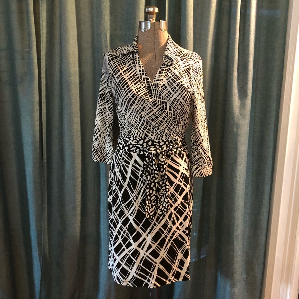 Ann Taylor NWT black white wrap dress size 12